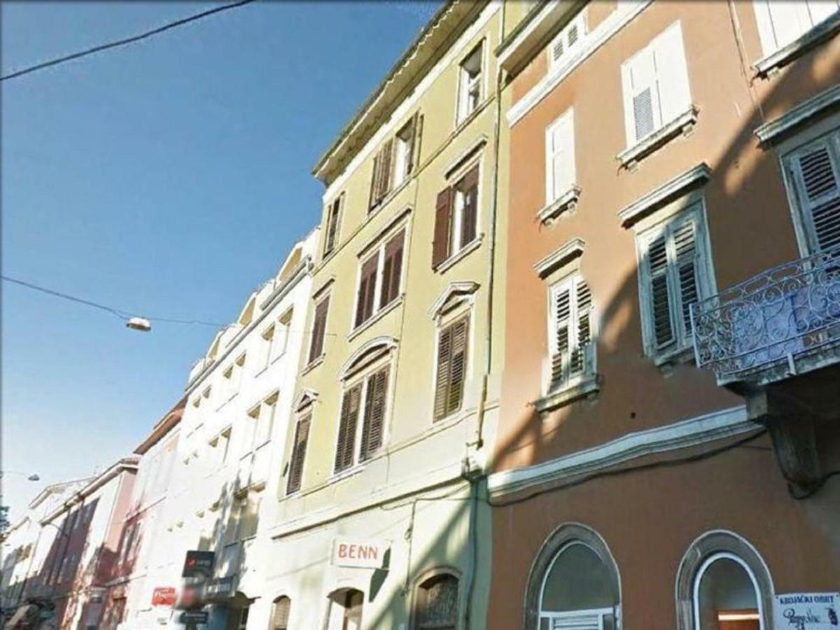 Apartments Todorovic Pula Exterior foto